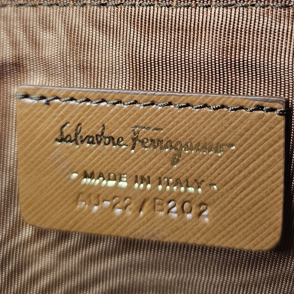 Salvatore Ferragamo Wristlet EUC! - Picture 14 of 15